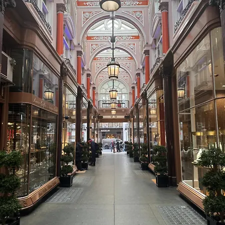 Bond Mayfair London Exterior photo
